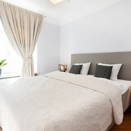 Toompea Old Town Apartment *
